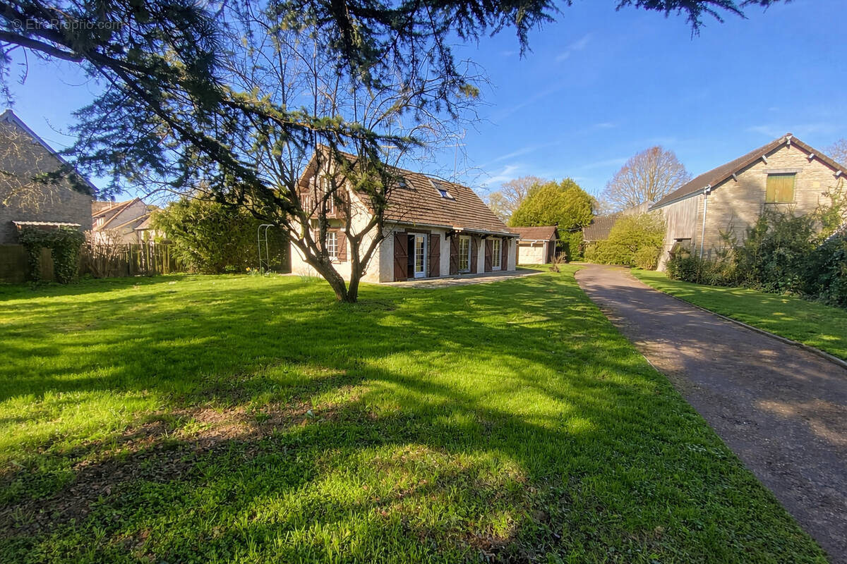 Maison à PACY-SUR-EURE