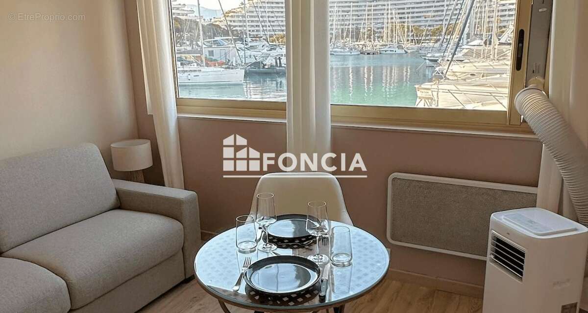 Appartement à VILLENEUVE-LOUBET