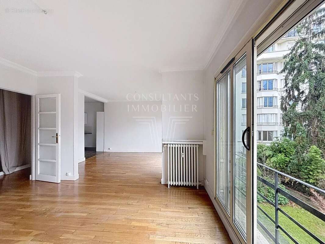 Appartement à NEUILLY-SUR-SEINE
