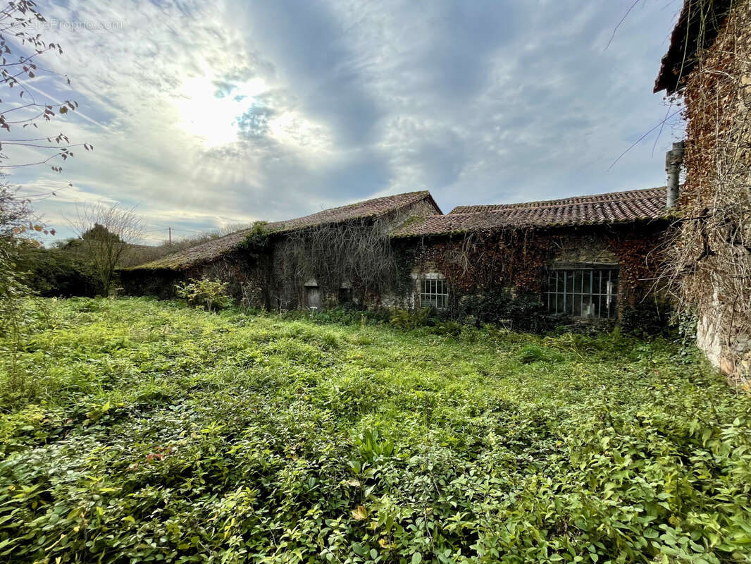 Maison à SAINT-CHRISTOPHE