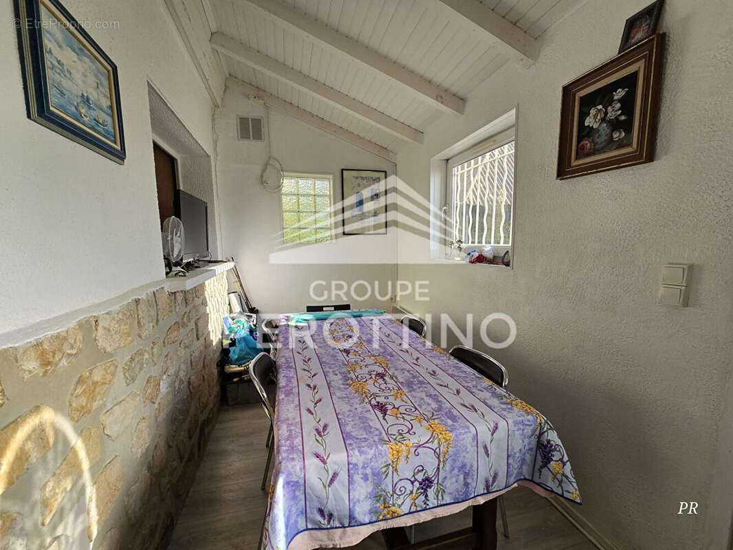 Appartement à CADOLIVE