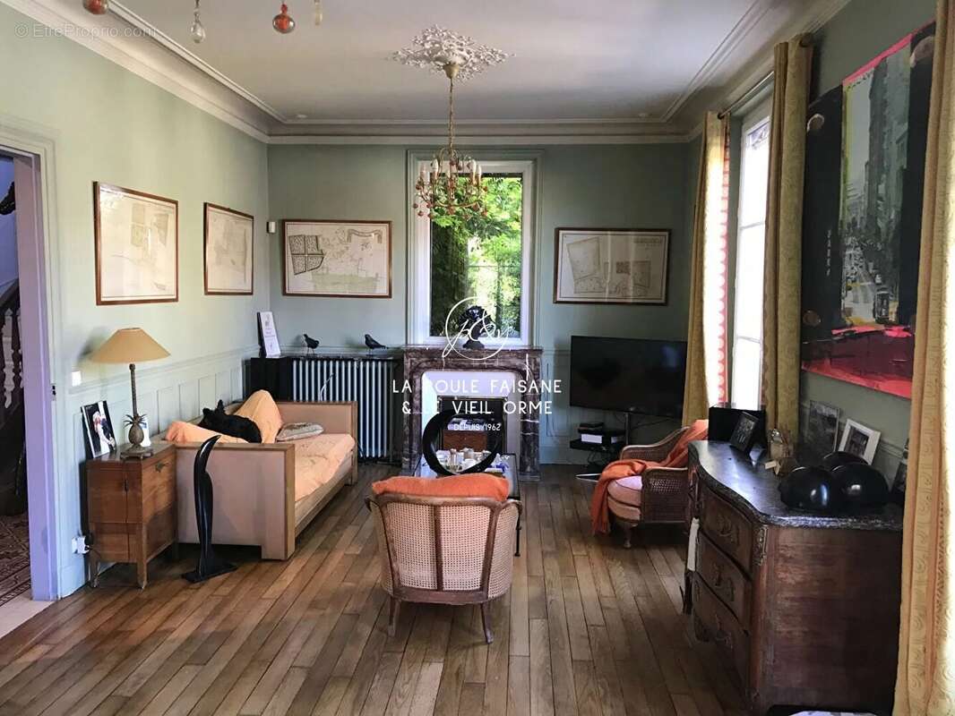 Maison à HOUDAN