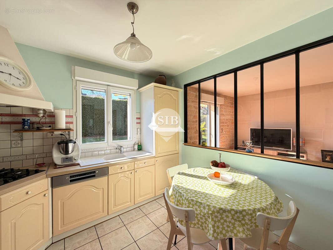 Maison à LA VILLE-DU-BOIS