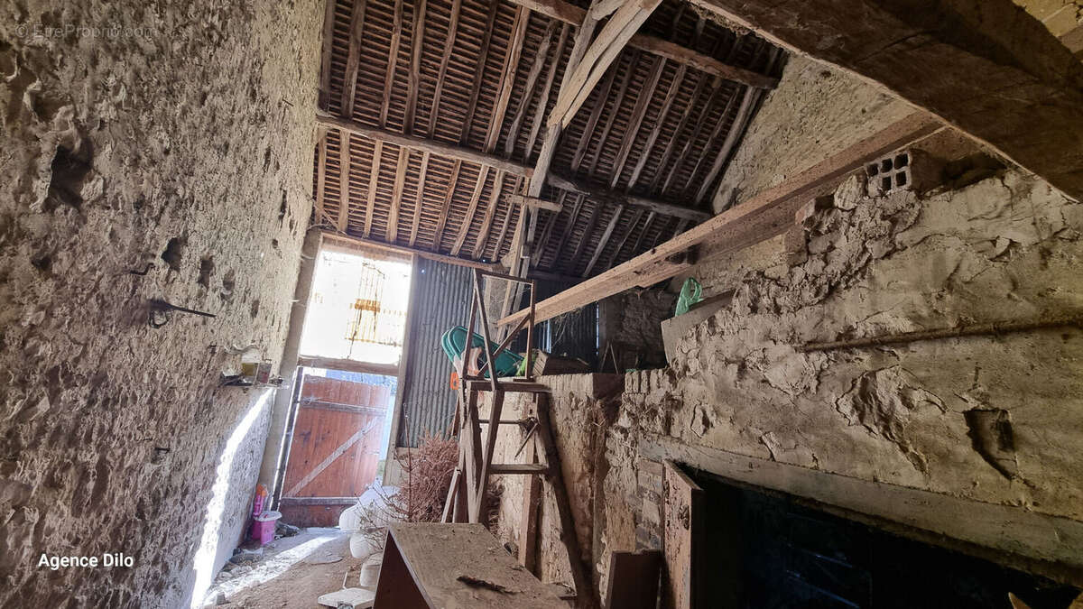 Maison à CHEU