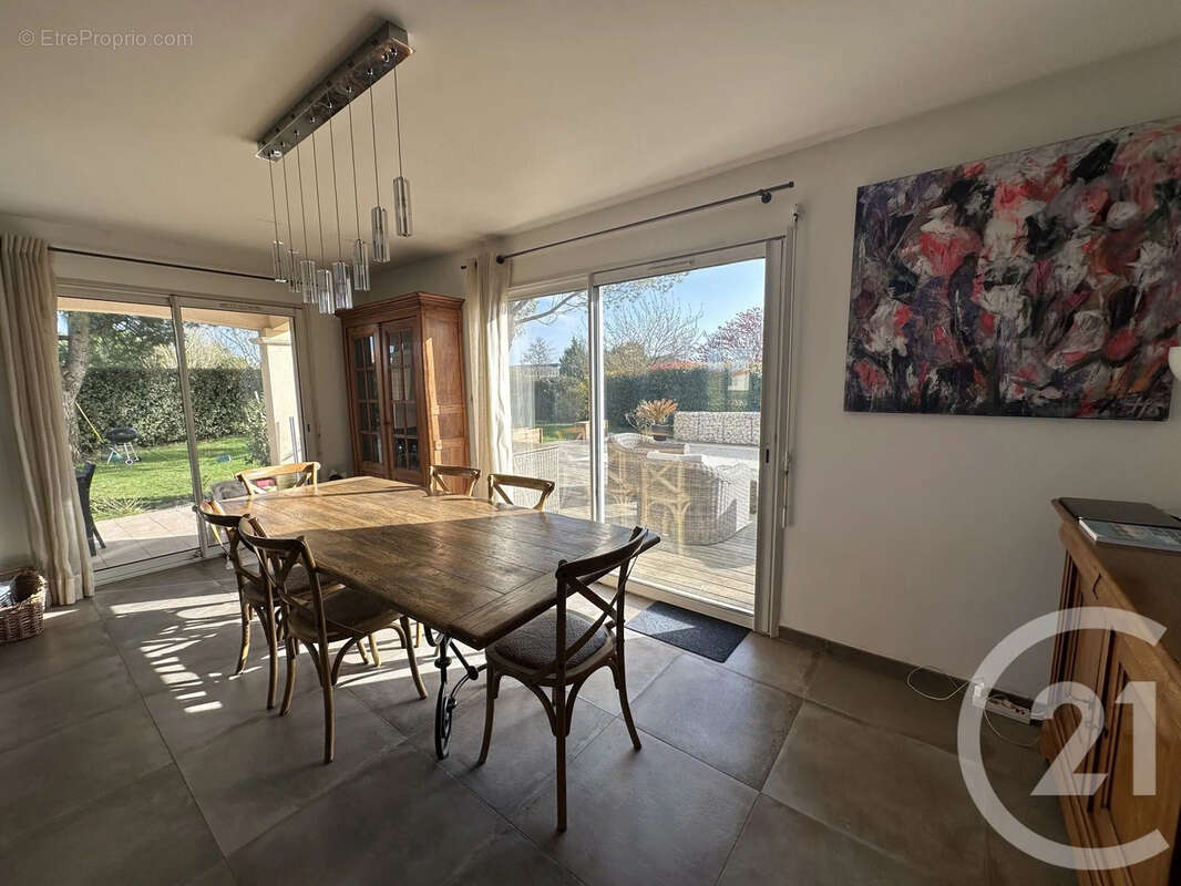 Maison à SAINT-SULPICE-DE-ROYAN