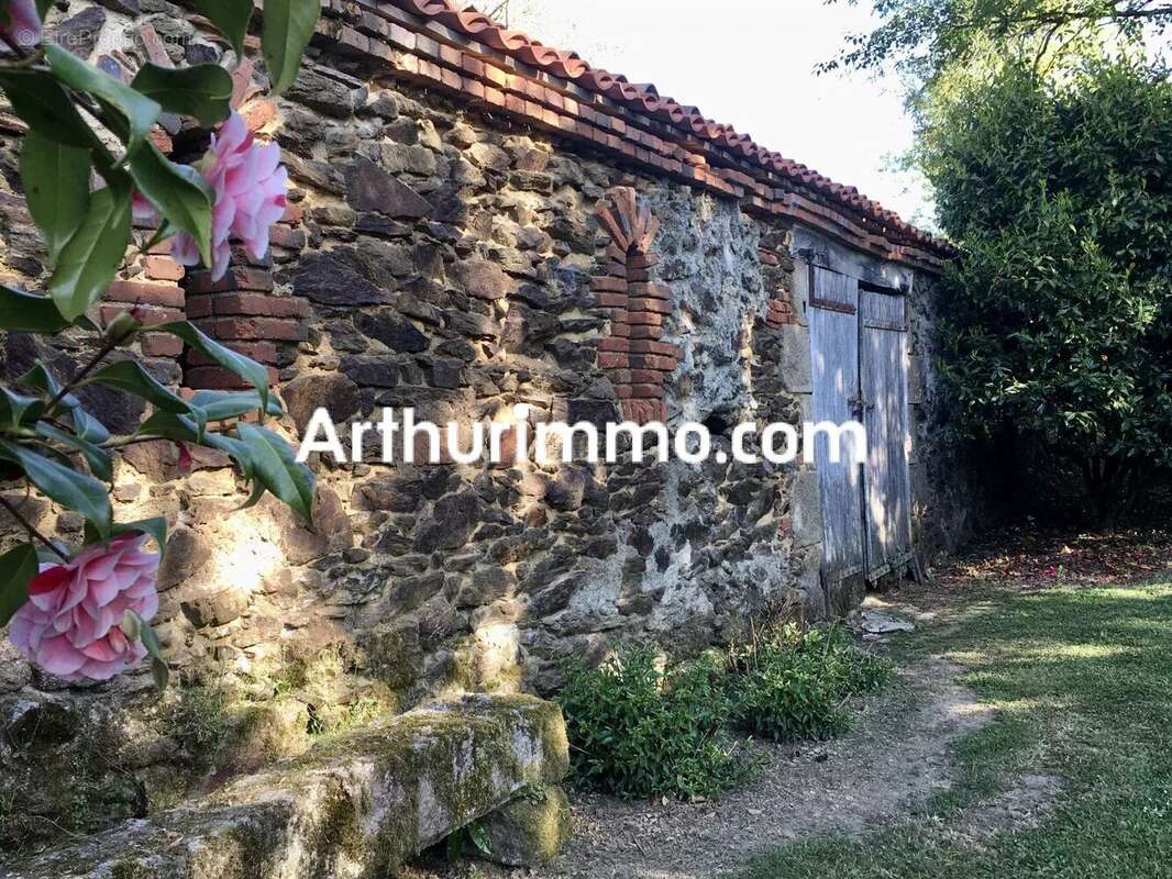 Maison à MAULEON