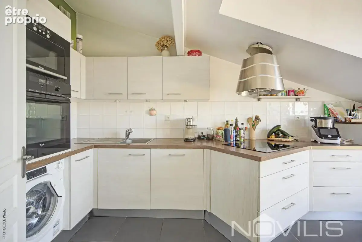 Lalande – dernier étage – t4/5 107 m² – terrasse 25 m² – 2 parkings - photo 6