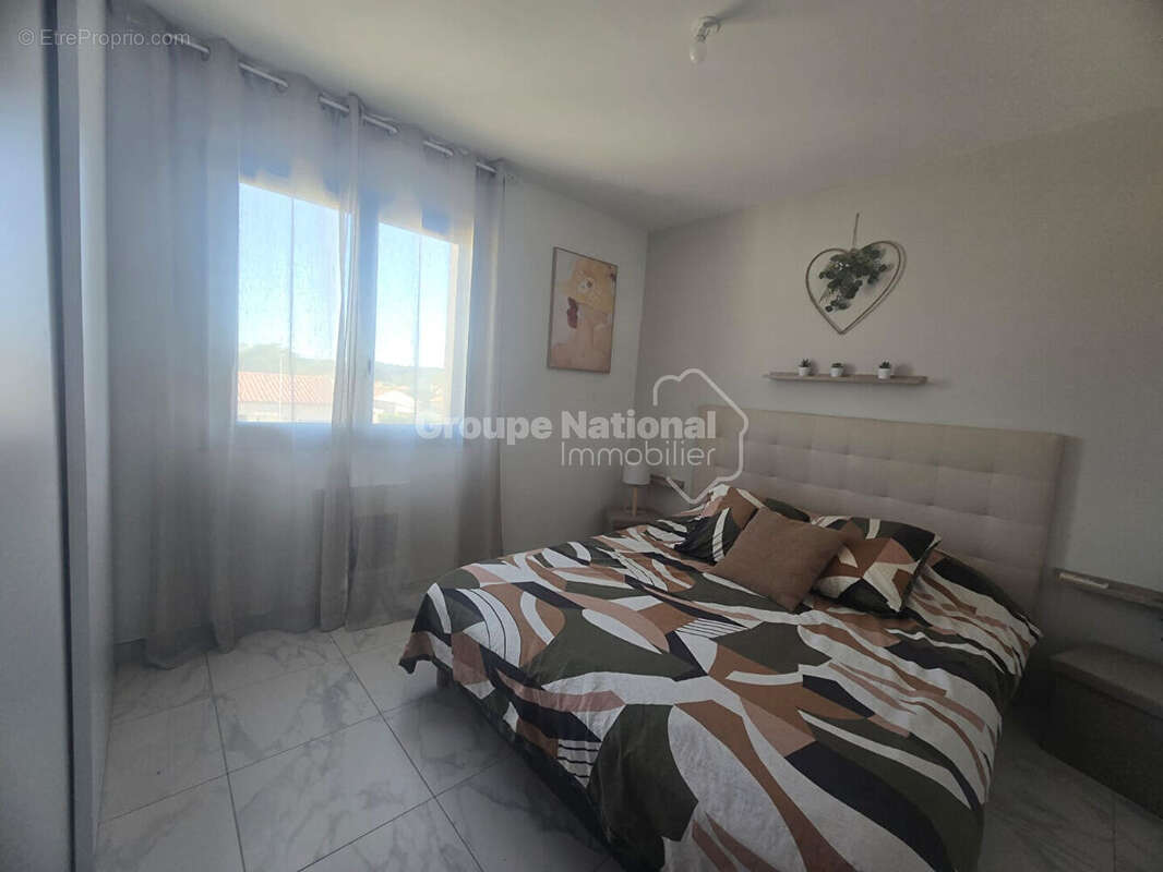 Maison à JONQUIERES-SAINT-VINCENT