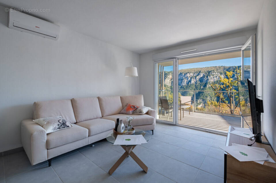 Appartement à GILETTE