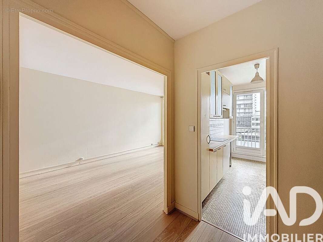 Photo 8 - Appartement à LEVALLOIS-PERRET