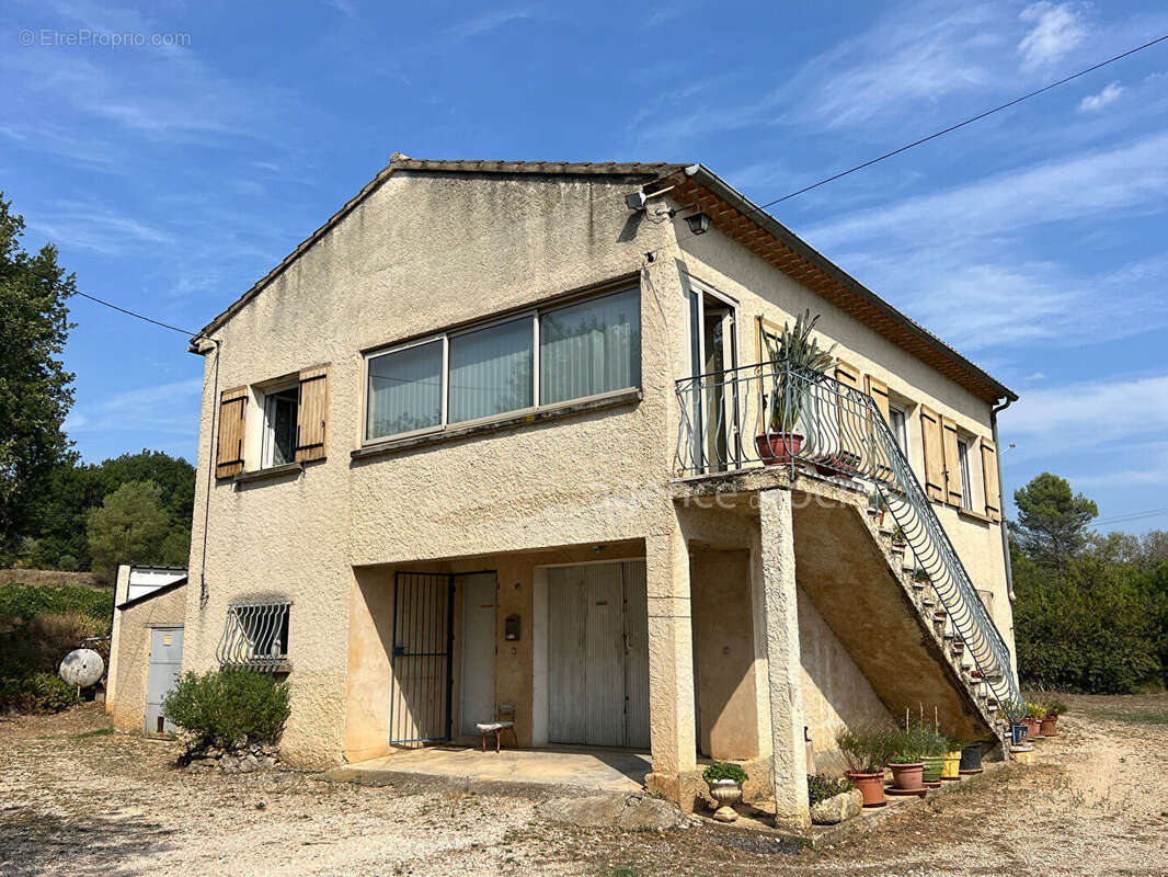Maison à BONNIEUX