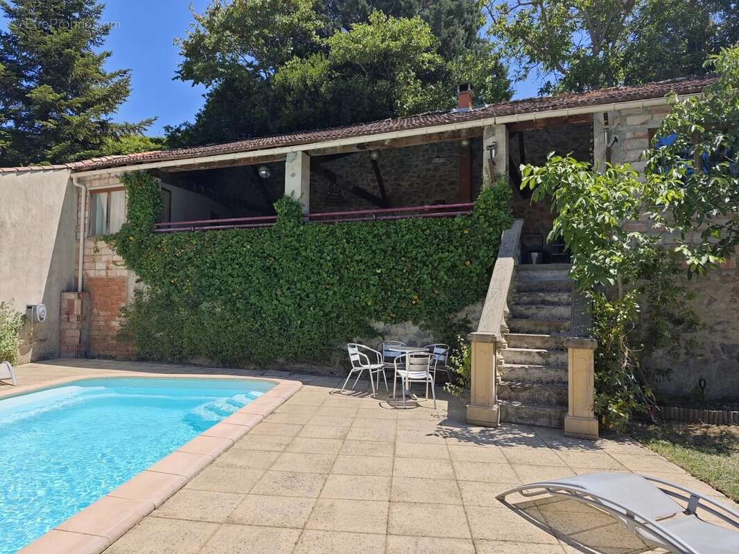 Maison de caractère avec piscine, proche centre ville - photo 2
