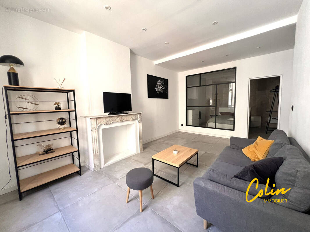 Appartement à MARSEILLE-6E