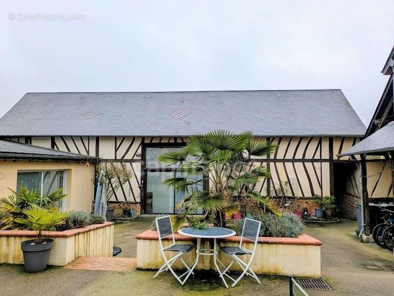 Maison de caractère avec piscine couverte – Deux habitations indépendantes – Thérines (Oise)-Proximité de Gerberoy - photo 2