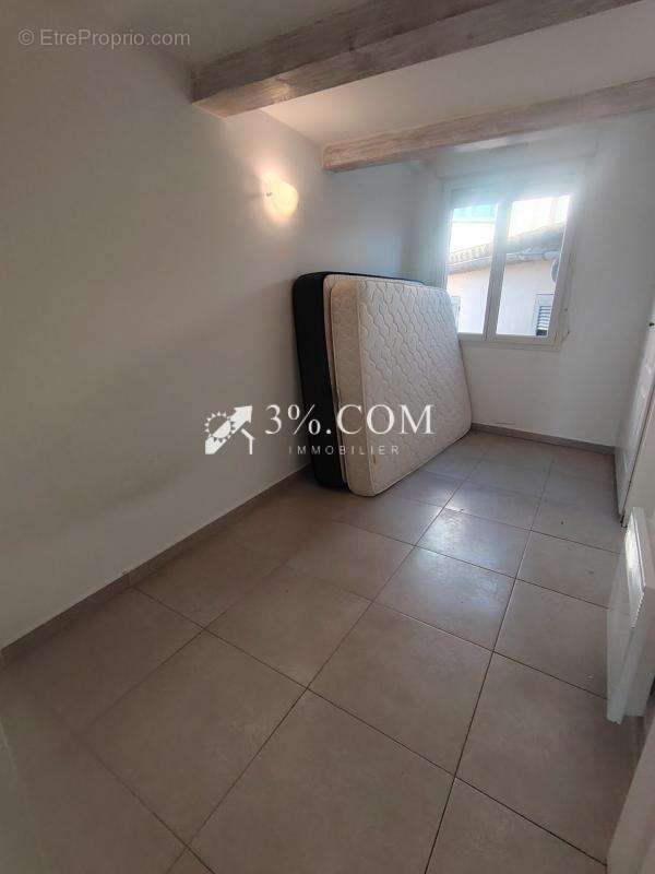 Appartement à COGOLIN