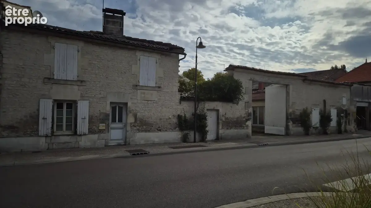 Corps de Ferme à rénover de 500 m2, proche commerces, beaucoup de dépendances - photo 19