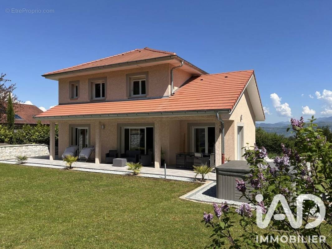 Photo 1 - Maison à LA ROCHE-SUR-FORON