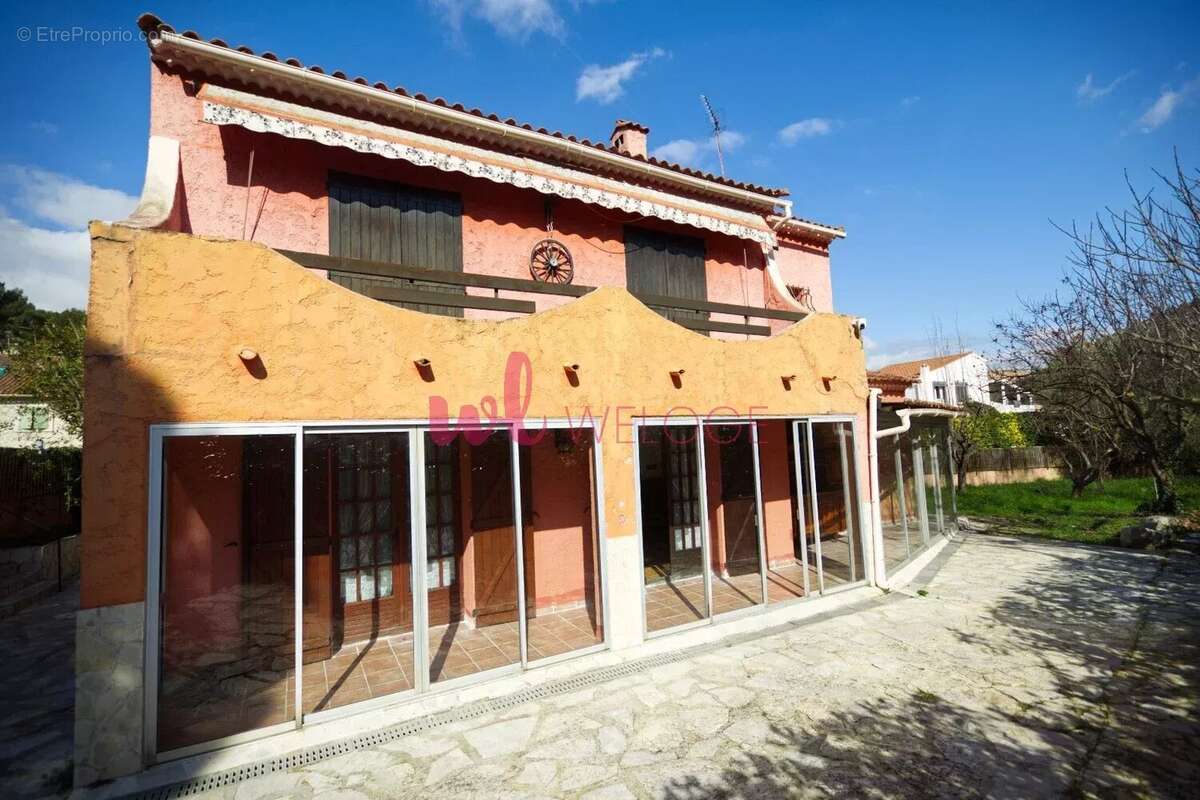 Maison à CARNOUX-EN-PROVENCE