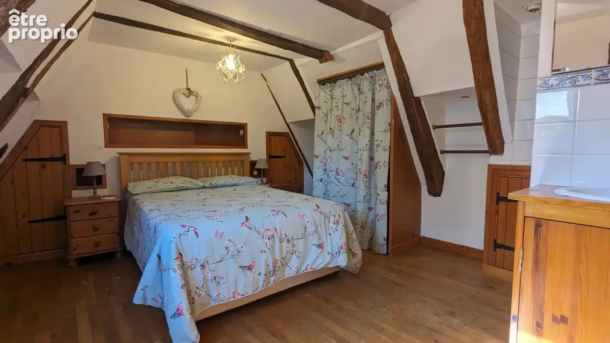 Parfaitement situé à proximité de Sarlat et Montignac - Ensemble de bâtiments avec piscine - photo 7