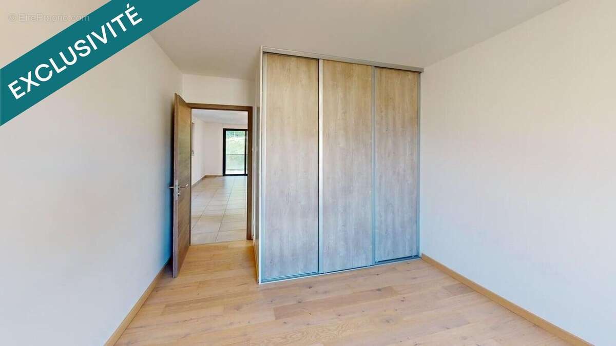 Appartement 91 m² à La Roche-Sur-Foron  - photo 6