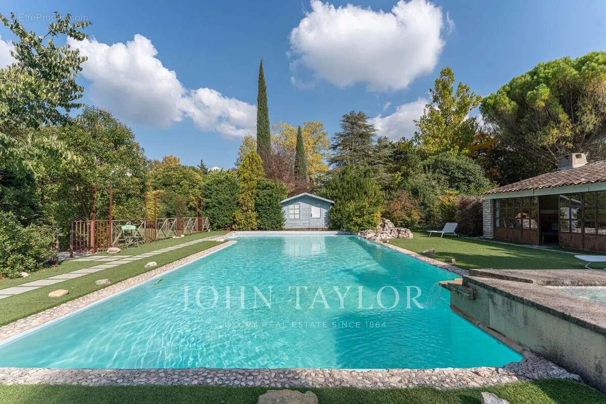 Maison à BOUC-BEL-AIR