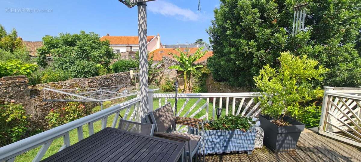 Maison à LE LOROUX-BOTTEREAU