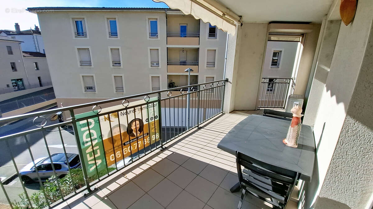 Appartement à SAINT-ROMAIN-EN-GAL