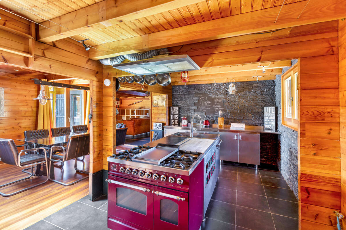 Maison individuelle de type : chalet bois massif de conception nordique - photo 8