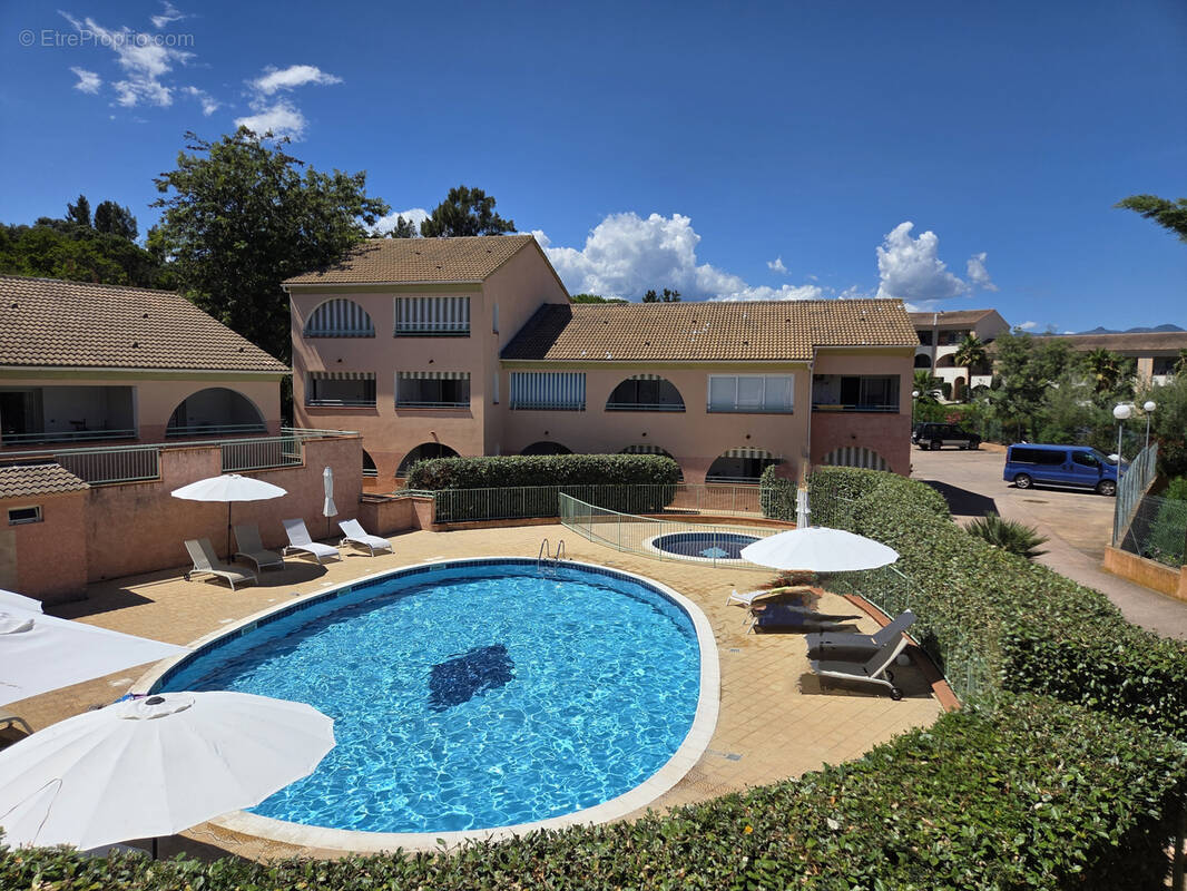 Appartement à LINGUIZZETTA