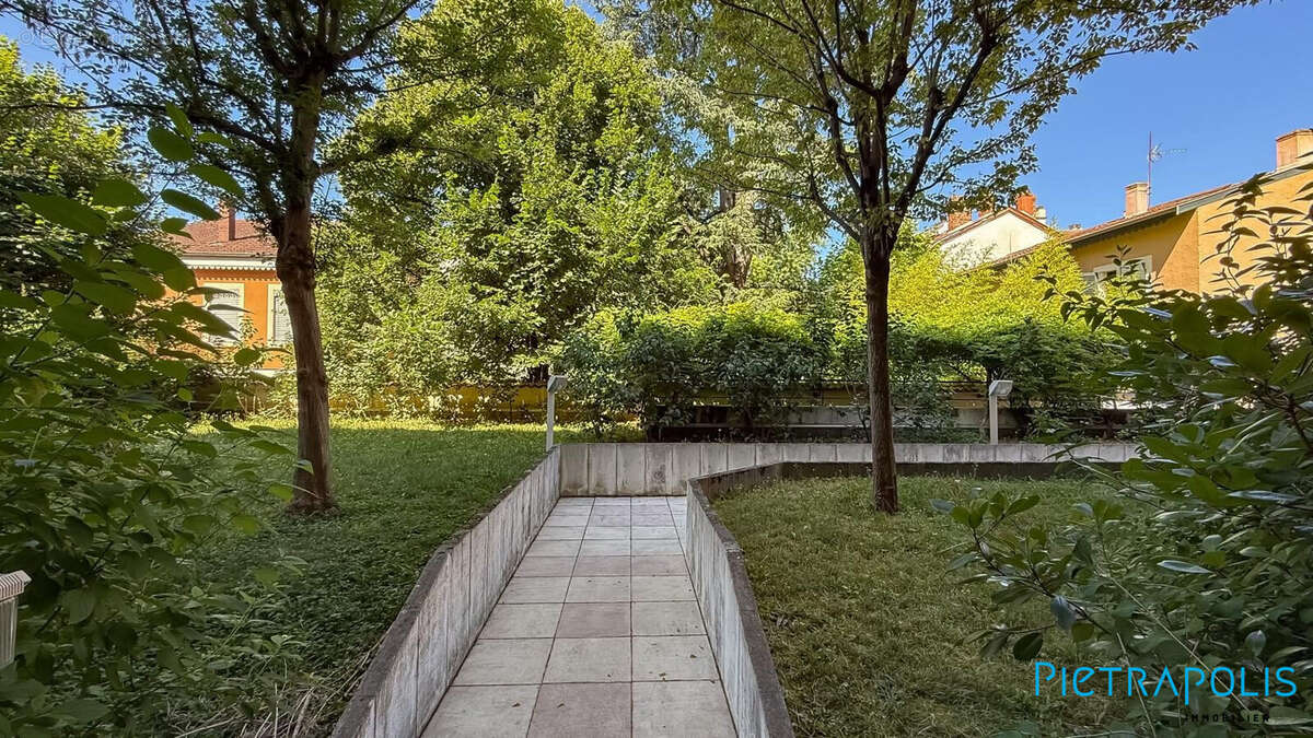 Appartement 79 m² à Lyon-4e  - photo 9