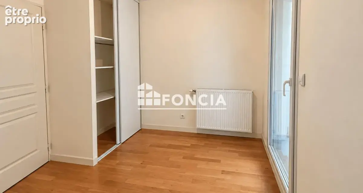 À vendre - francheville – t3 - 65m2-garage double -copropriété de standing avec piscine - photo 5