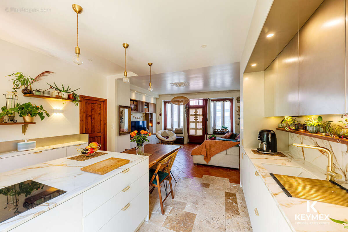 Maison à MERY-SUR-OISE