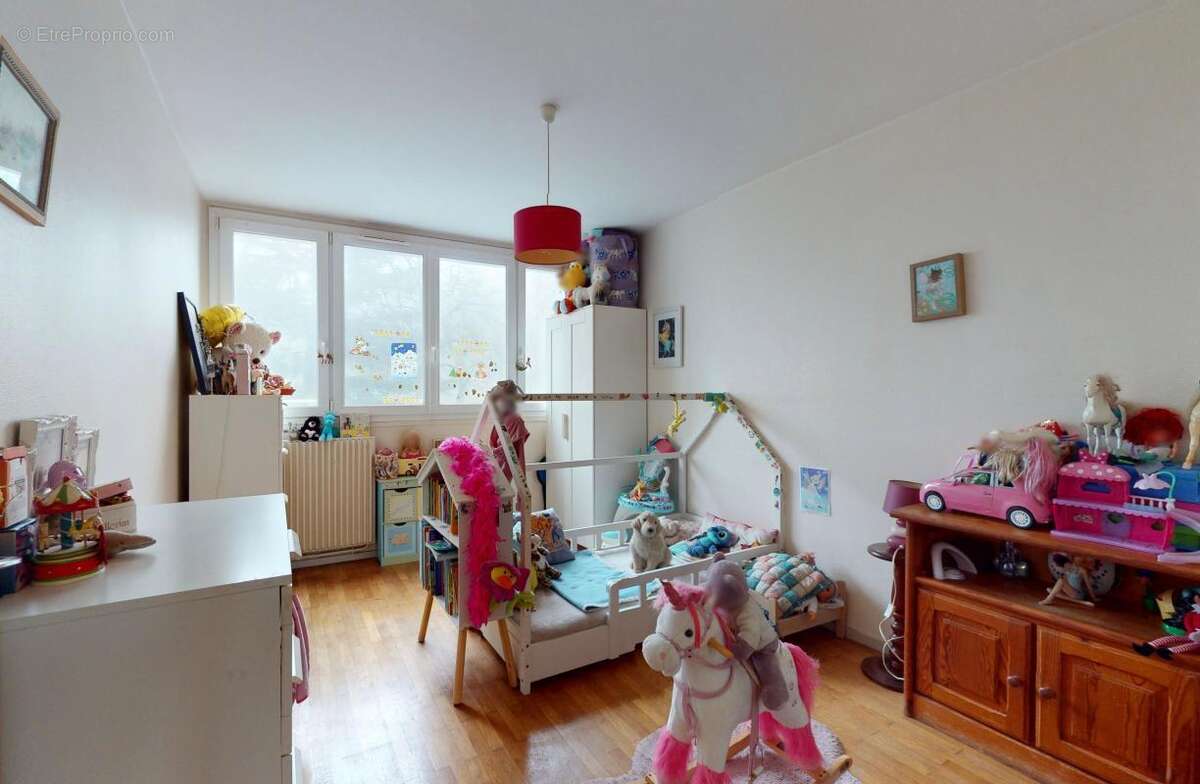 Appartement à SAINTE-FOY-LES-LYON