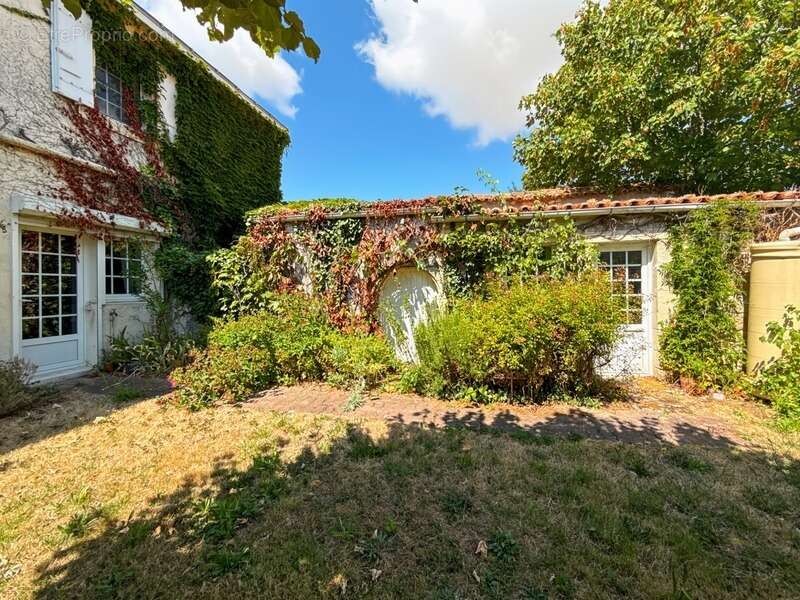 Maison à AYTRE