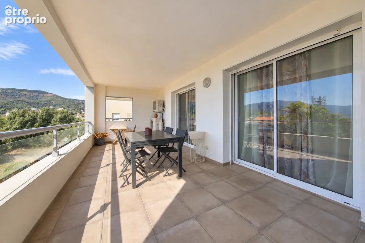 LUCCIANA - Appartement T3 avec terrasse de 21 m² - Vue dégagée - photo 4