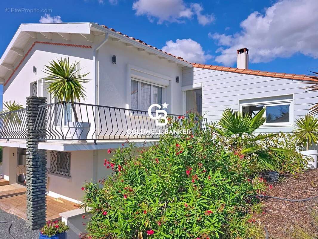 Maison à SAINT-MICHEL-EN-L'HERM