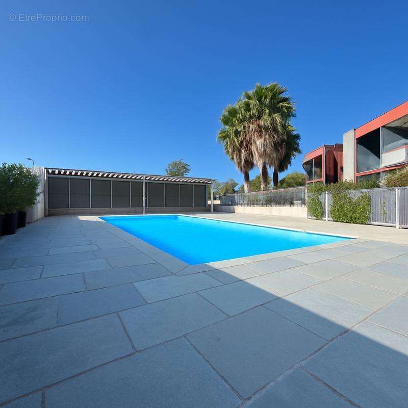 Appartement à MAUGUIO