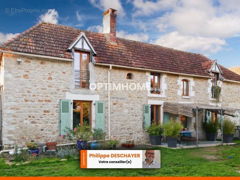 Maison à COULONGES