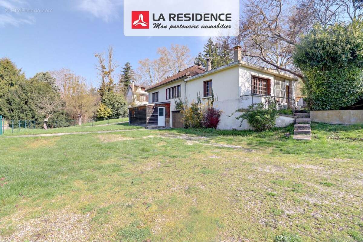 Maison à MAREIL-SUR-MAULDRE