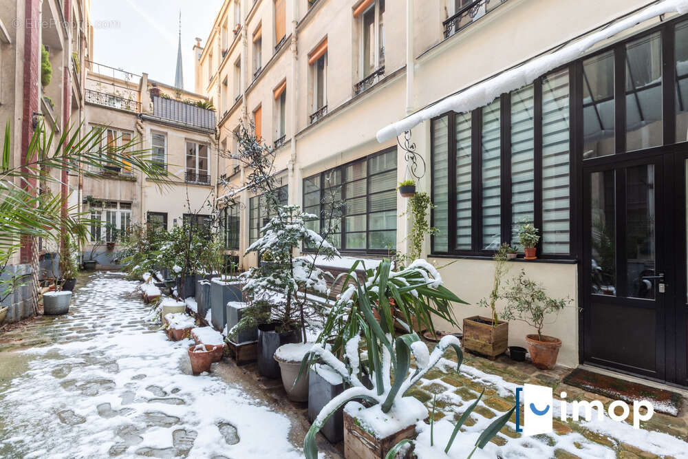 Appartement à PARIS-11E