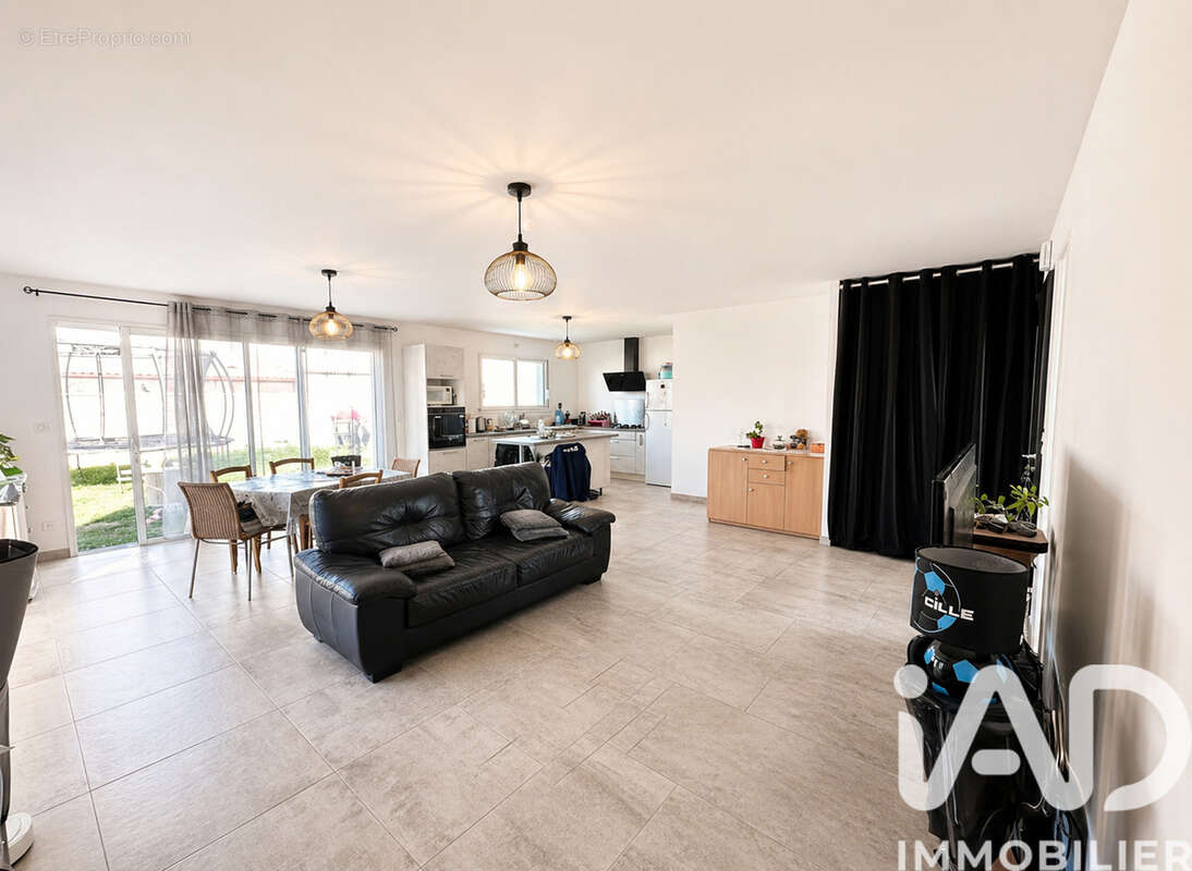 Photo 3 - Maison à FERRIERES