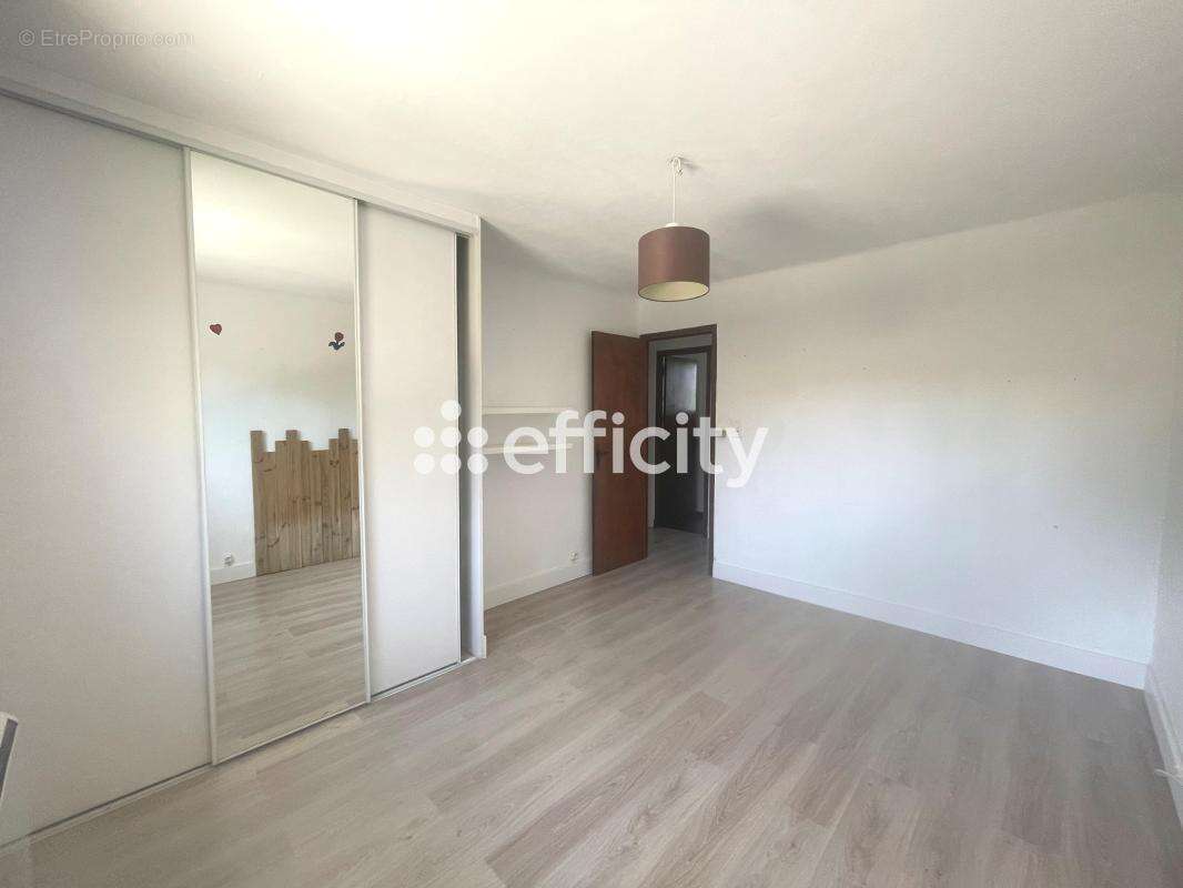 Maison 87 m² à Roquebrune-Sur-Argens  - photo 6