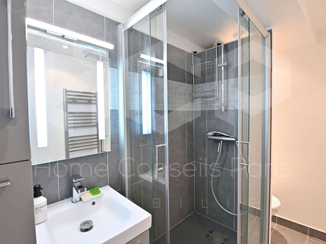 Appartement à PARIS-3E