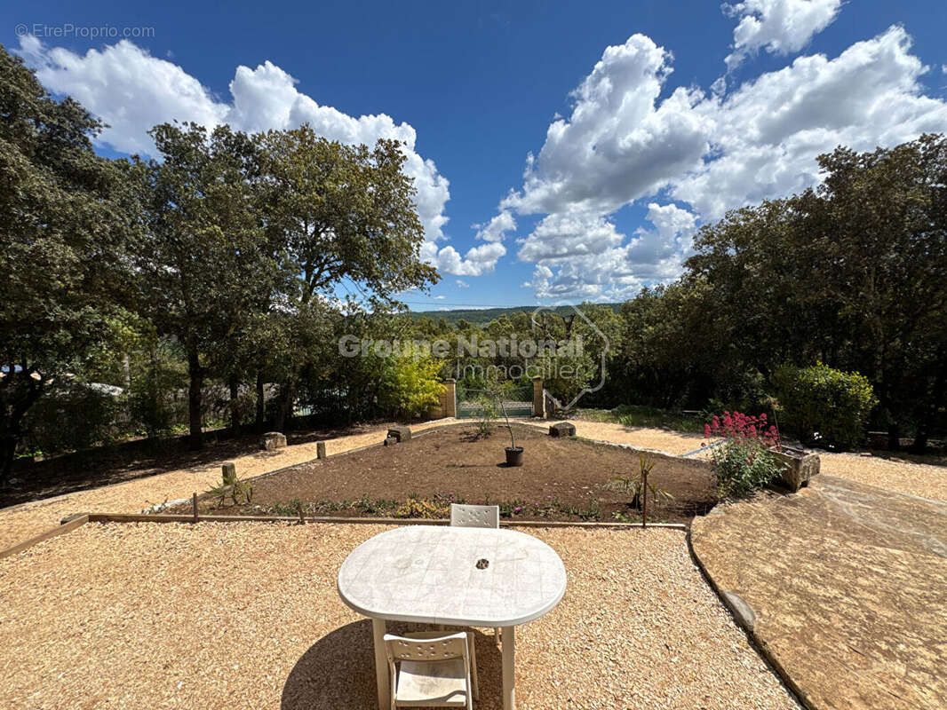 Maison à GOUDARGUES