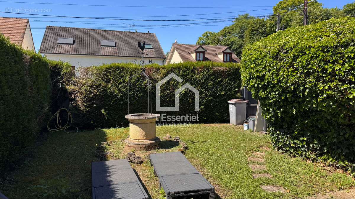 Maison à VERNEUIL-SUR-SEINE