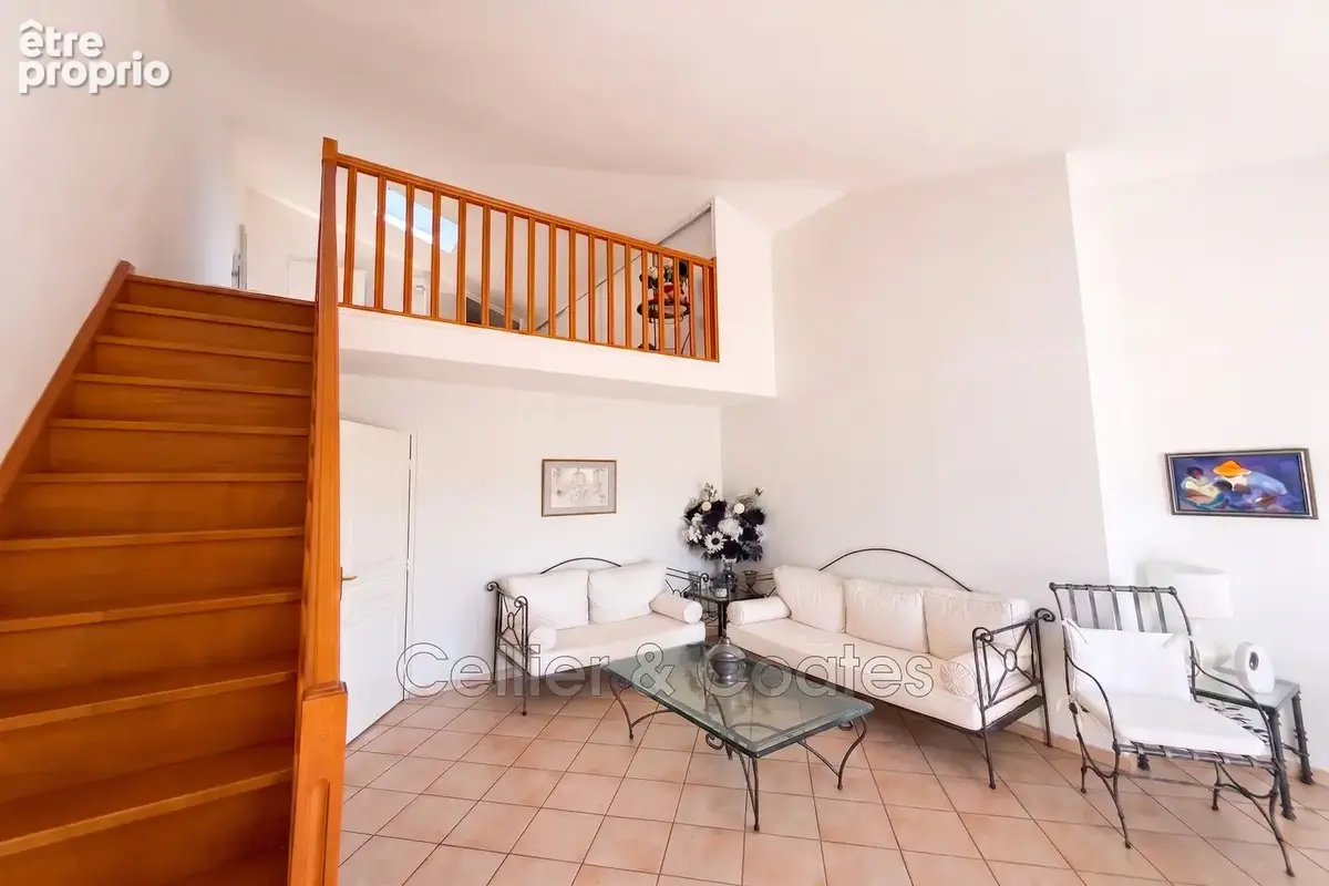 Appartement 90 m² à Le Lavandou  - photo 6