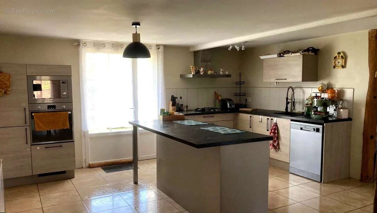 Maison à SAINT-AULAYE