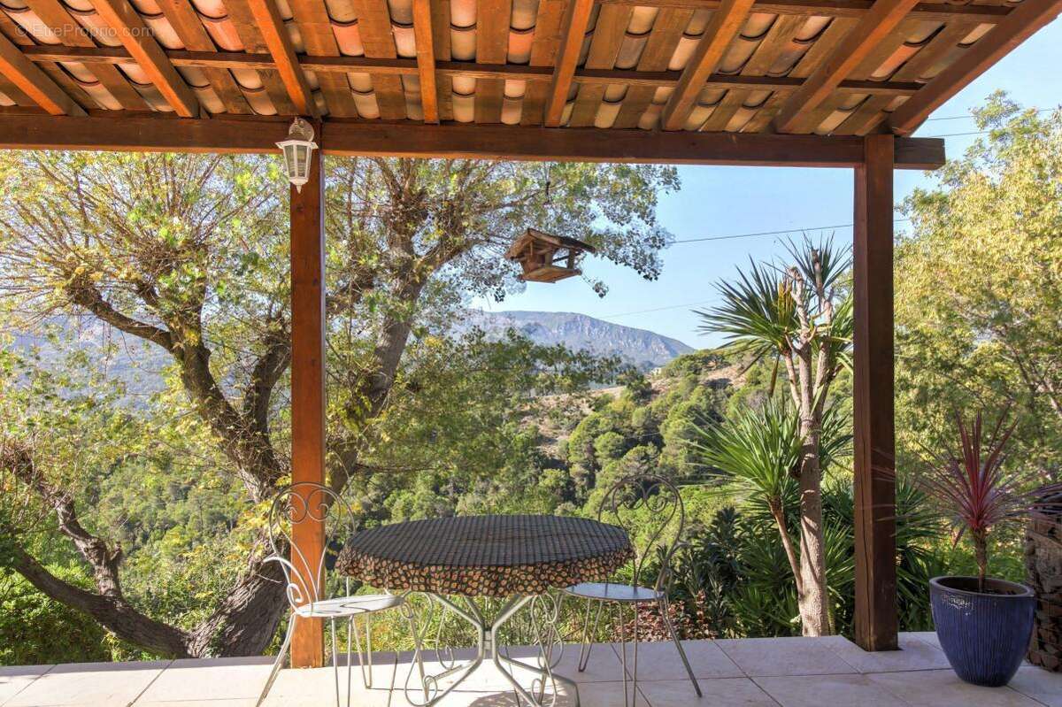 Maison à SAINT-MARTIN-DU-VAR