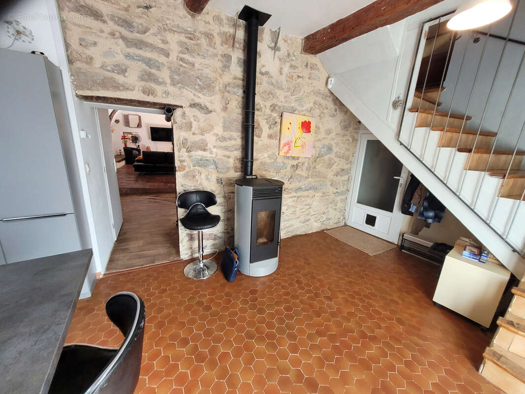 Maison à FAUGERES