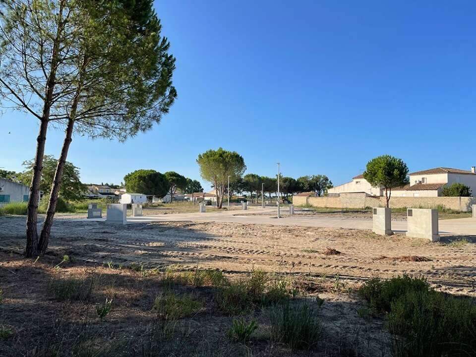 Terrain 315 m² à Aigues-Mortes  - photo 2